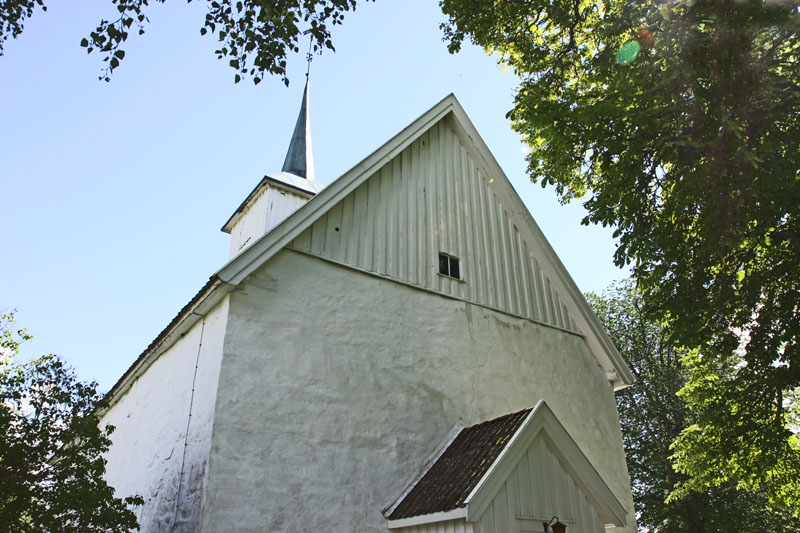 Sauherad kirke